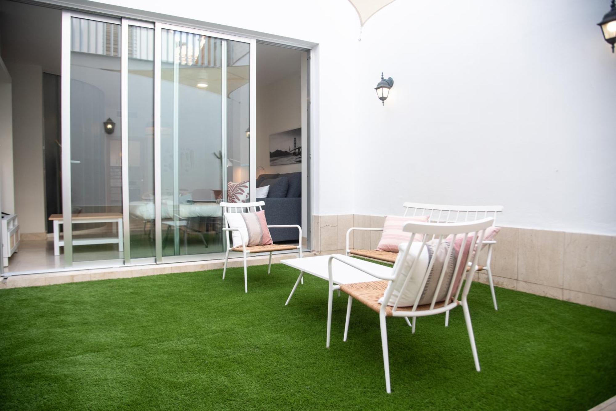 Tentudia Charming With Private Roof-top Or Patio In San Bernardo By Ocityzen Séville