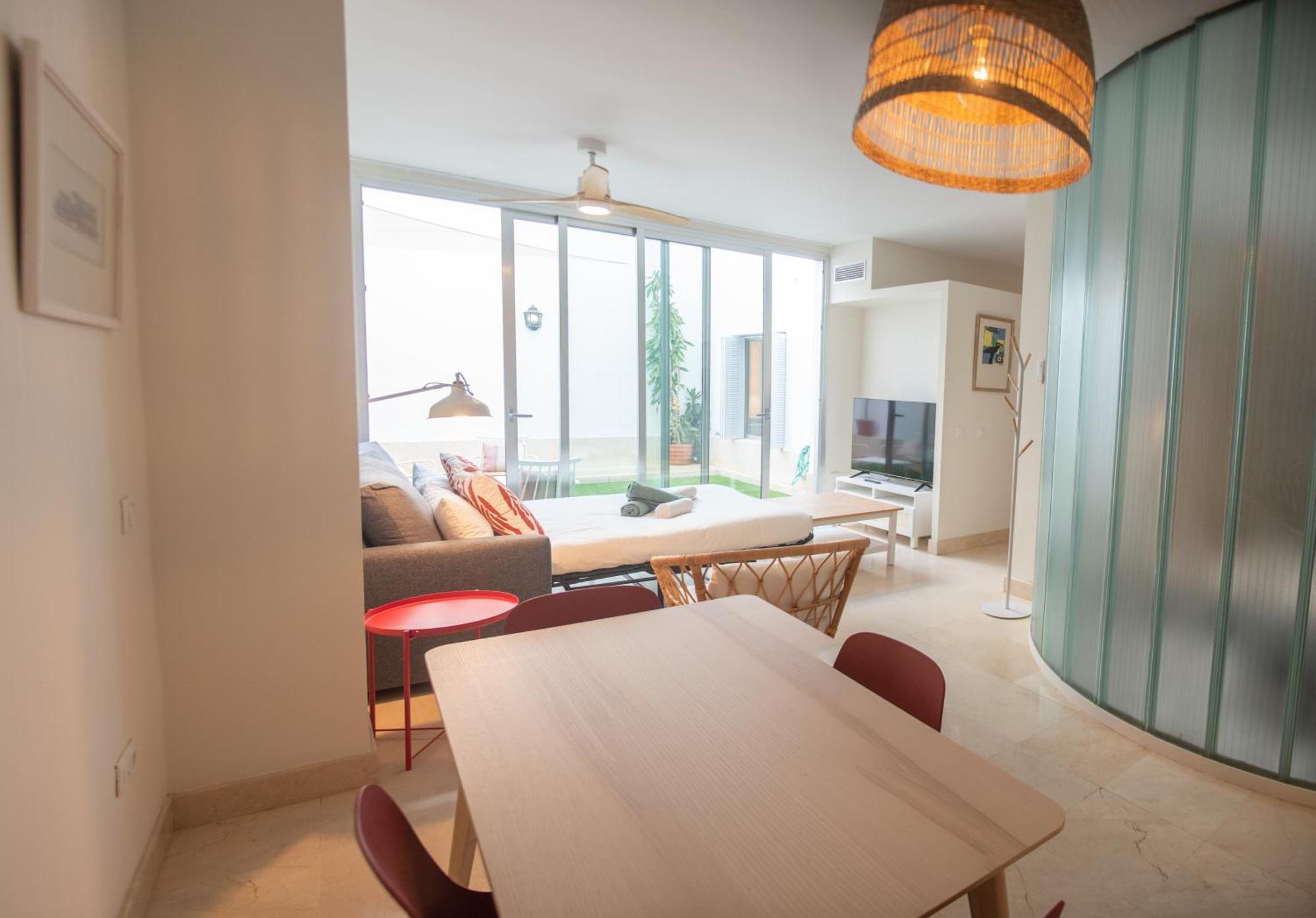 Tentudia Charming With Private Roof-top Or Patio In San Bernardo By Ocityzen Séville