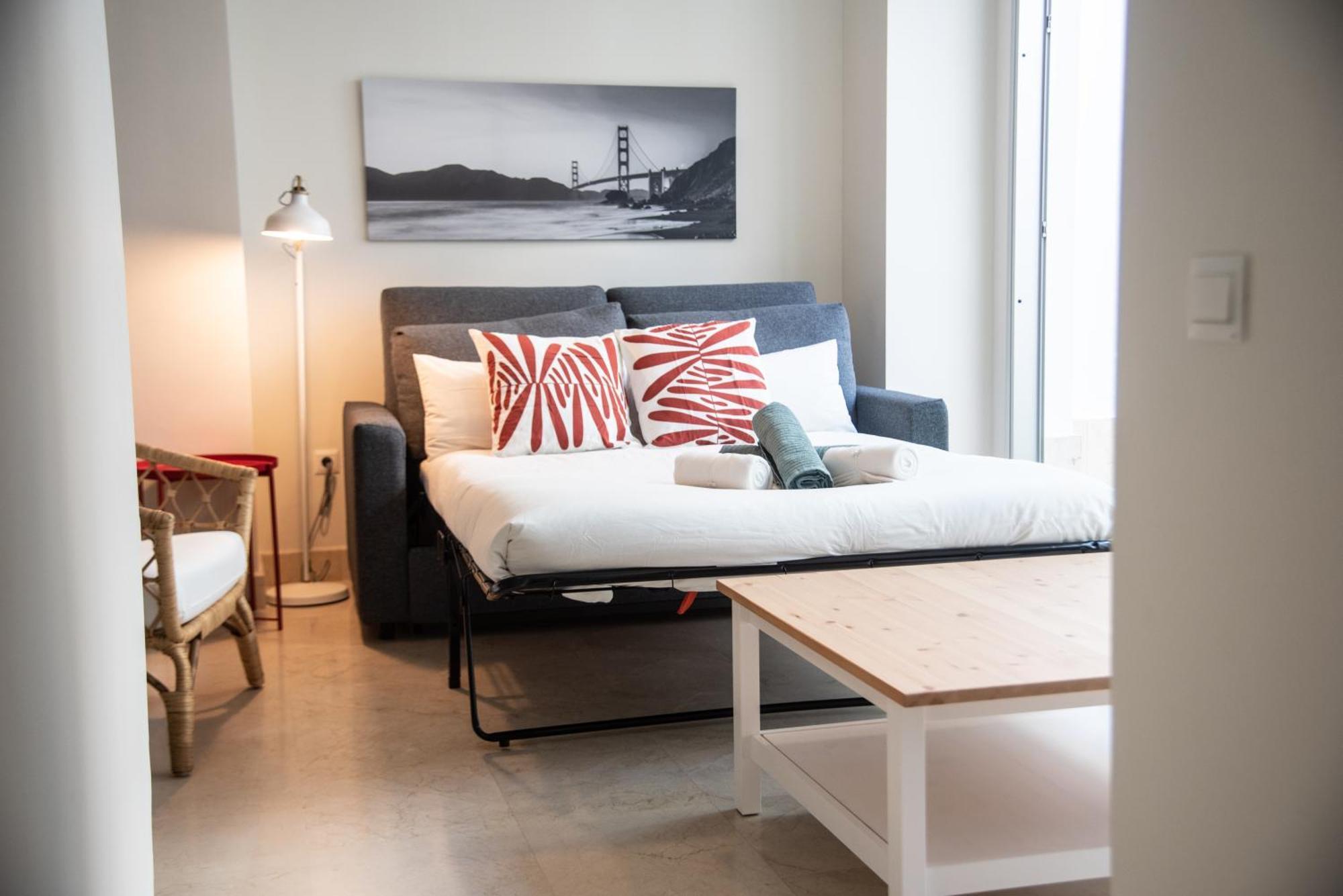 Appartement Tentudia Charming With Private Roof-top Or Patio In San Bernardo By Ocityzen