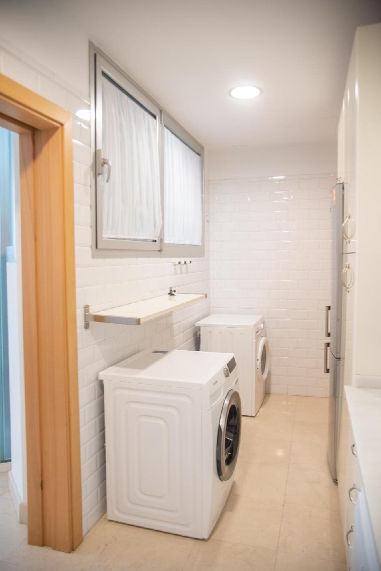 Tentudia Charming With Private Roof-top Or Patio In San Bernardo By Ocityzen * Sevilha