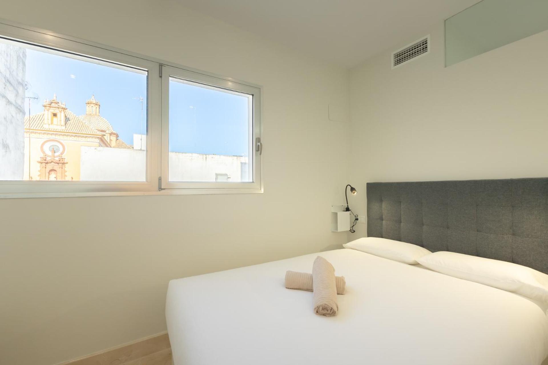 Tentudia Charming With Private Roof-top Or Patio In San Bernardo By Ocityzen Sevilha